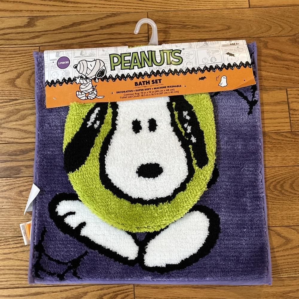 Halloween Peanuts Gang Snoopy Skeleton Contour Rug & Toilet Lid Cover Bath Set